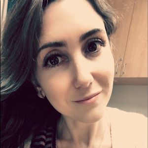 Meet your Posher, Desiree